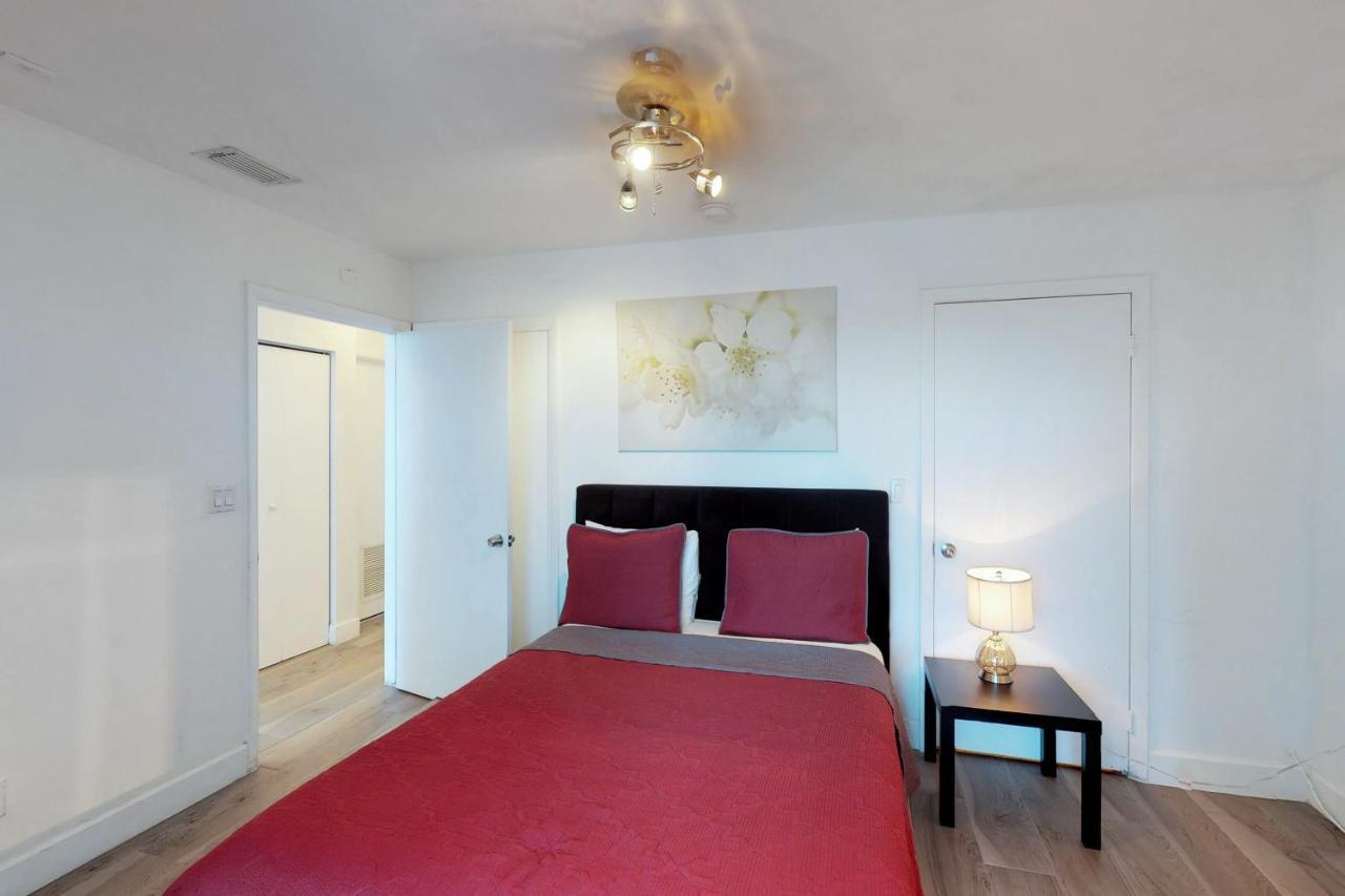Castle Beach: Rumba Suite Miami Beach Exterior photo